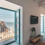 Azenhas Do Mar West Coast Design And Surf *