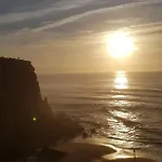 Azenhas Do Mar West Coast Design And Surf Lejlighed