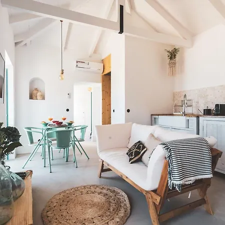 Azenhas Do Mar West Coast Design And Surf Σίντρα