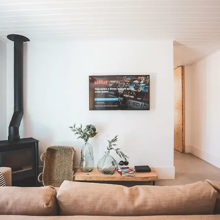 Azenhas Do Mar West Coast Design&surf *