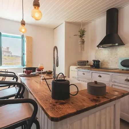 Azenhas Do Mar West Coast Design&surf * Sintra